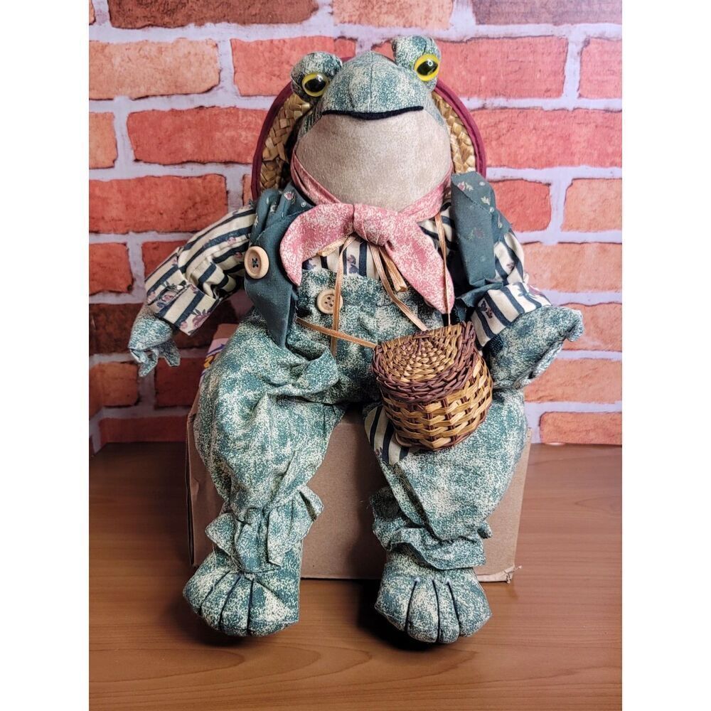 House of Lloyd Shlef Sitting Frog #A26